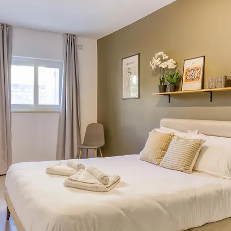 Urban Square Elite By 360 Estates