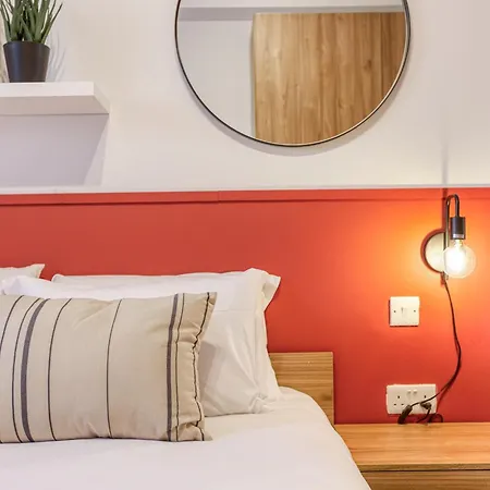 Urban Square Elite By 360 Estates * Pietà