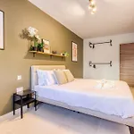 Urban Square Elite By 360 Estates