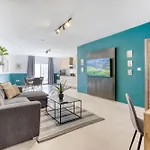 Urban Square Elite By 360 Estates Apartmán