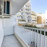 Urban Square Elite By 360 Estates * Pietà