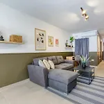 Urban Square Elite By 360 Estates Apartmán *