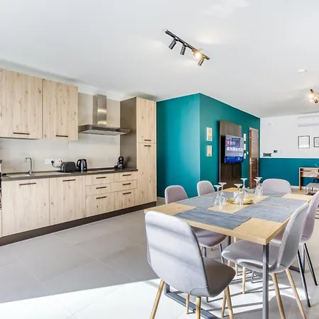 Urban Square Elite By 360 Estates Apartment Pieta