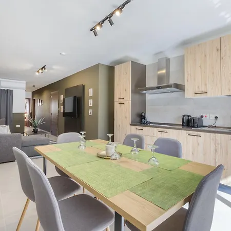 Apartment Urban Square Elite By 360 Estates