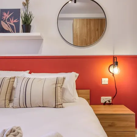 Urban Square Elite By 360 Estates Apartman