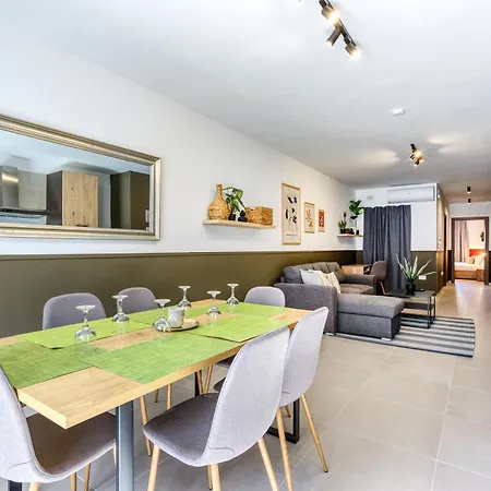 Urban Square Elite By 360 Estates Apartment