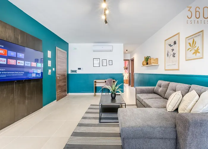 Апартаменты Urban Square Elite By 360 Estates