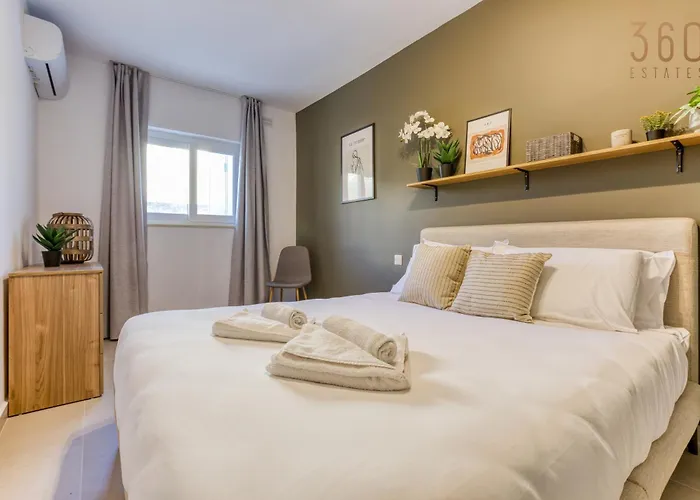 Апартаменты Urban Square Elite By 360 Estates Pieta