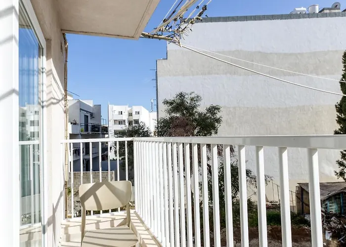 Urban Square Elite By 360 Estates Pieta