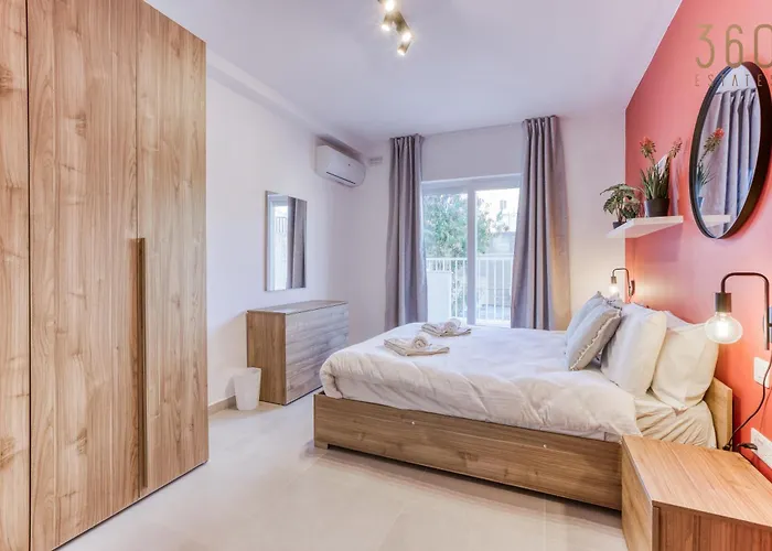 Urban Square Elite By 360 Estates *