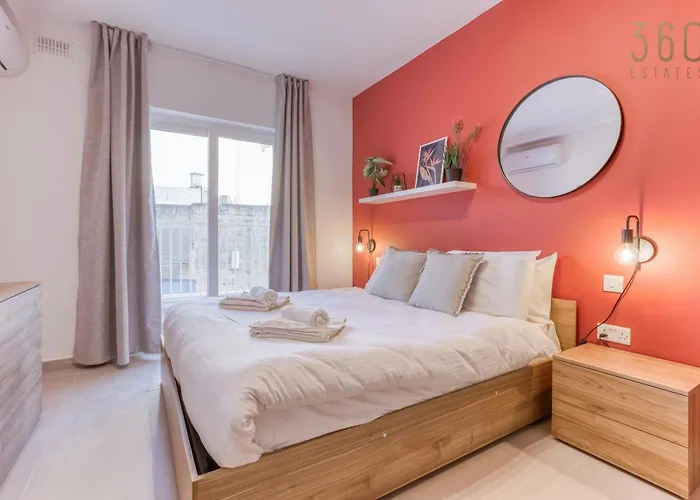 Апартаменты Urban Square Elite By 360 Estates *