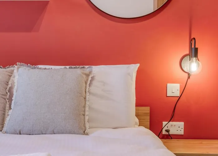 Urban Square Elite By 360 Estates