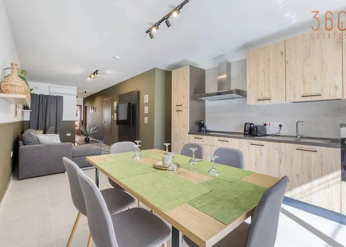 Апартаменты Urban Square Elite By 360 Estates