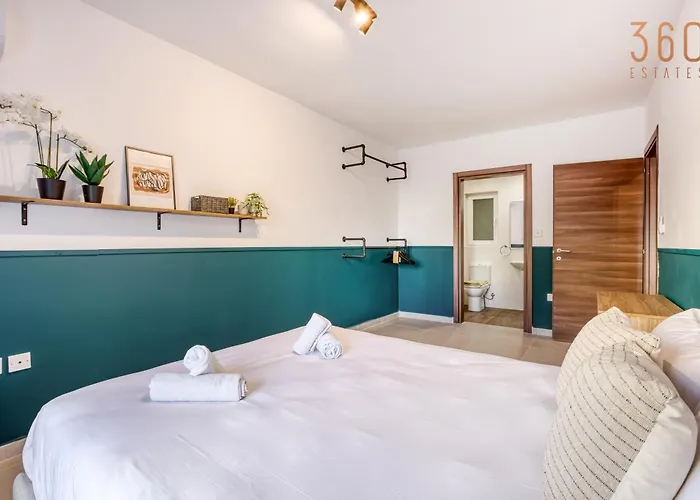 Urban Square Elite By 360 Estates Апартаменты *